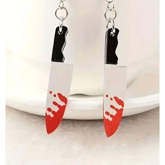 New! Bloody Knife Knives Dangle Earrings Jewelry Horror! - Picture 1 of 3